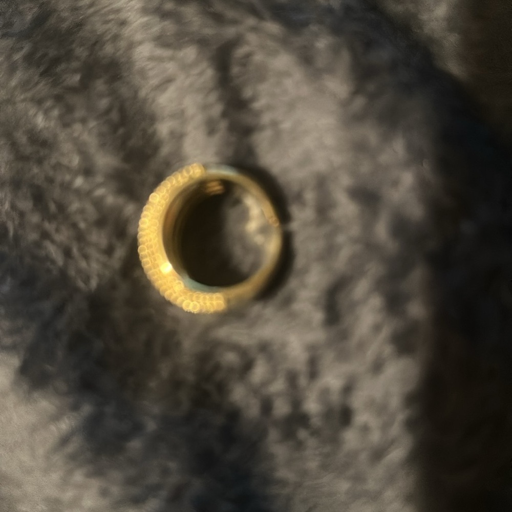 Adjustable 
Gold - Picture 2 of 4